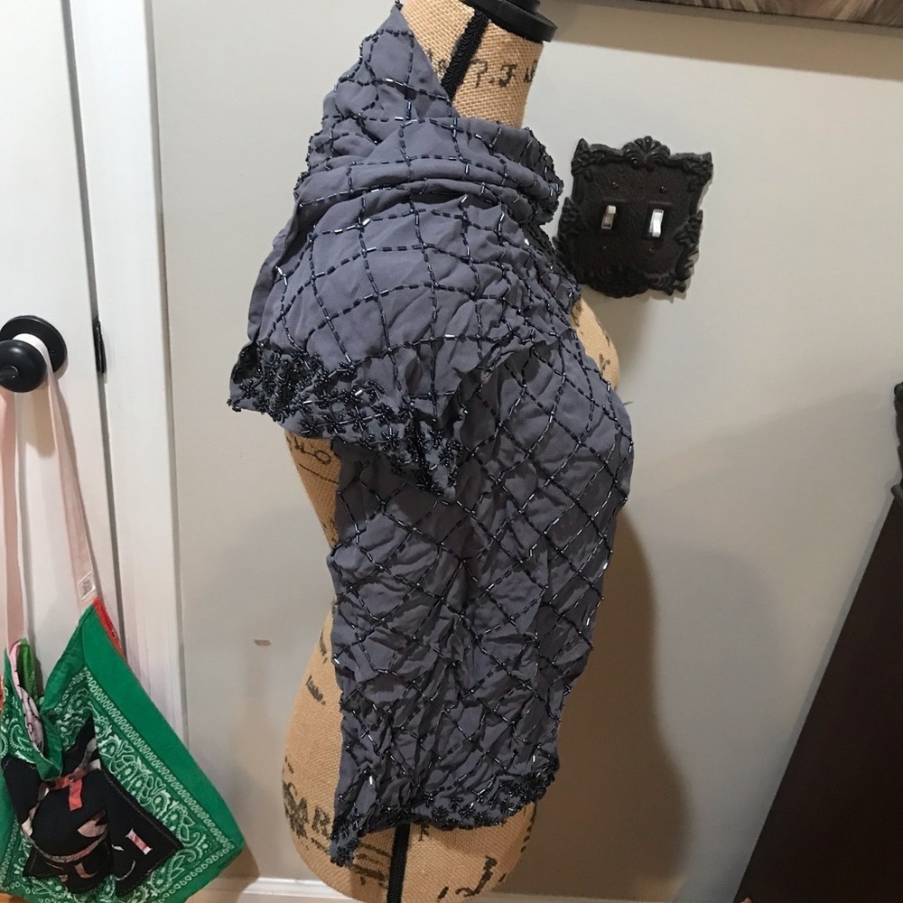 Gray Textured Scarf - Picture 3 of 6